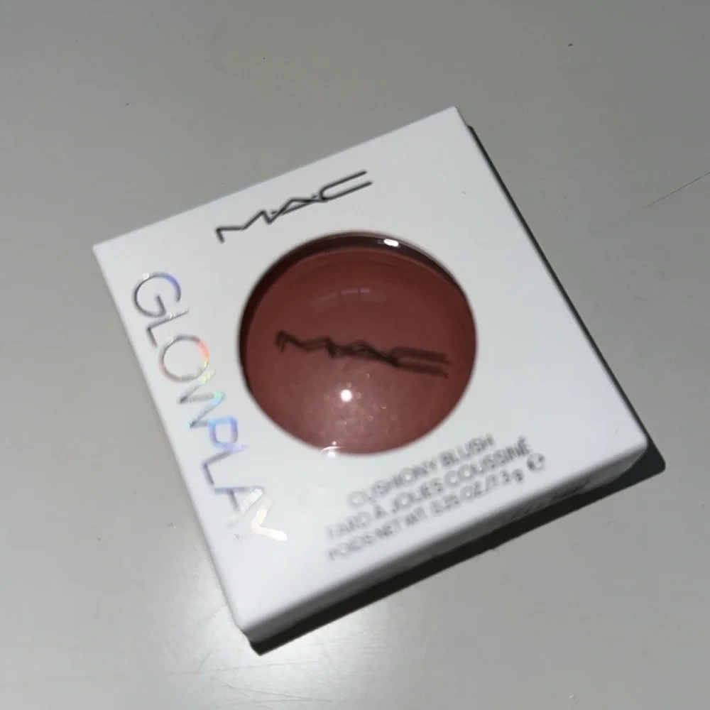 MAC COSMETICS GLOW PLAY BLUSH IN CHEER UP
